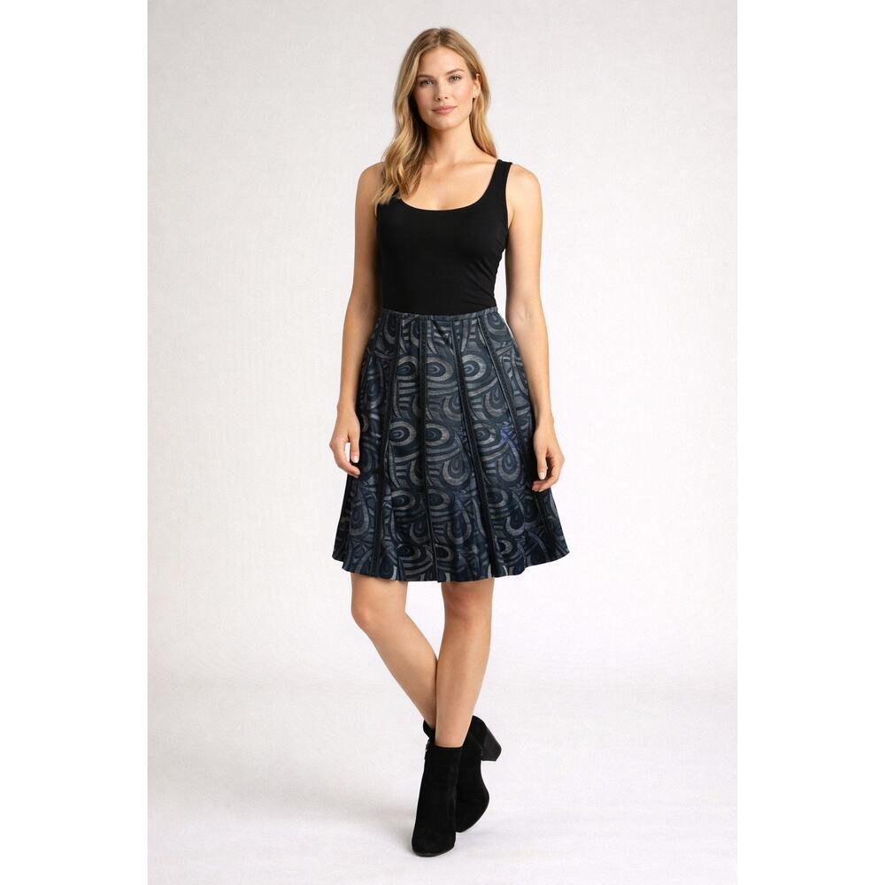 Peter Nygard 100% Silk Black & Metallic Geometric A-Line skirt, size 10